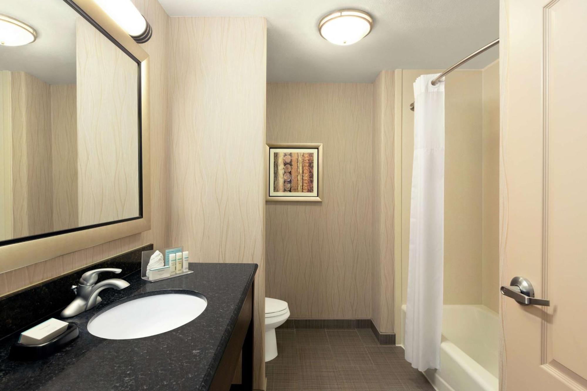 Hampton Inn And Suites Houston Pasadena Exterior photo