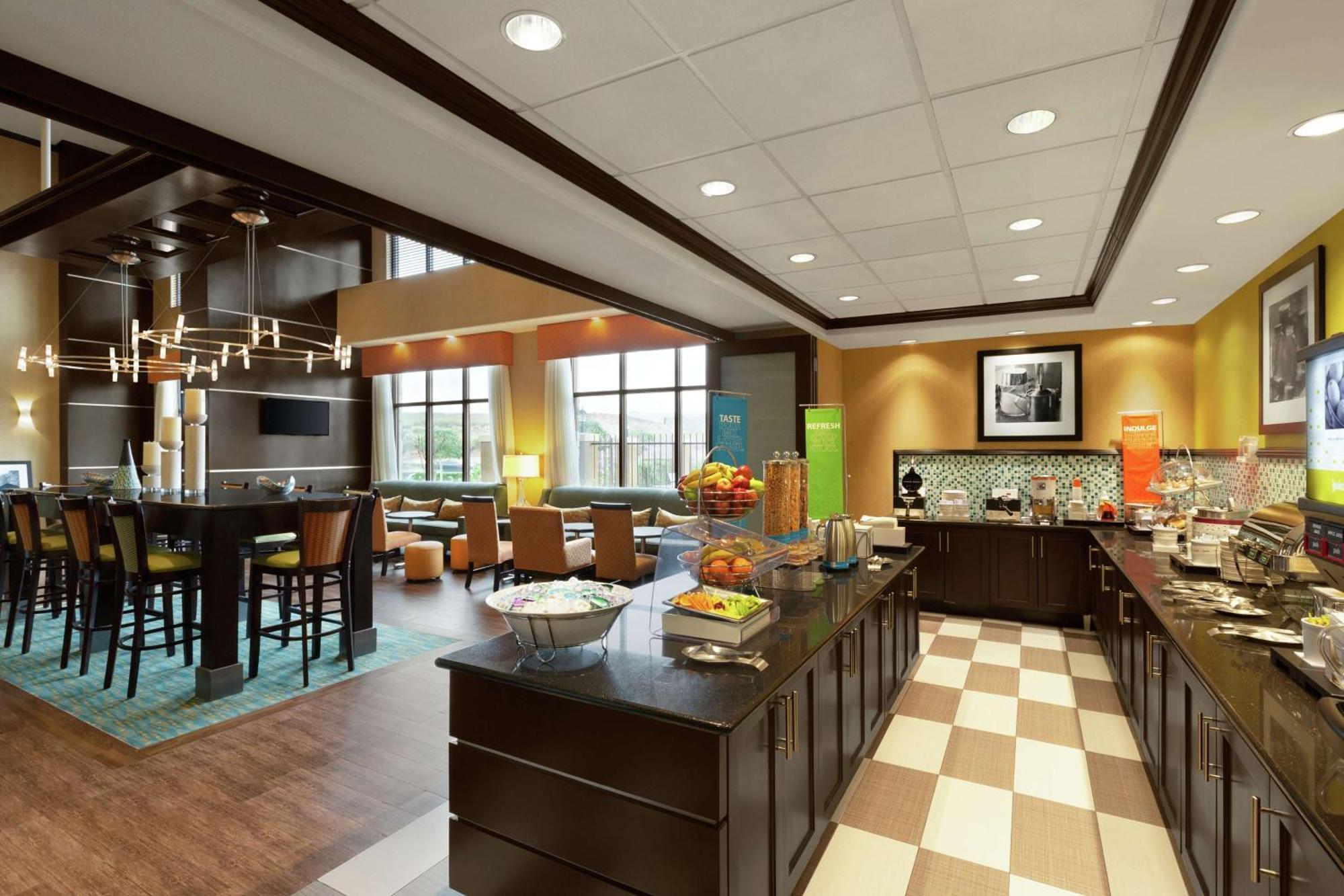Hampton Inn And Suites Houston Pasadena Exterior photo