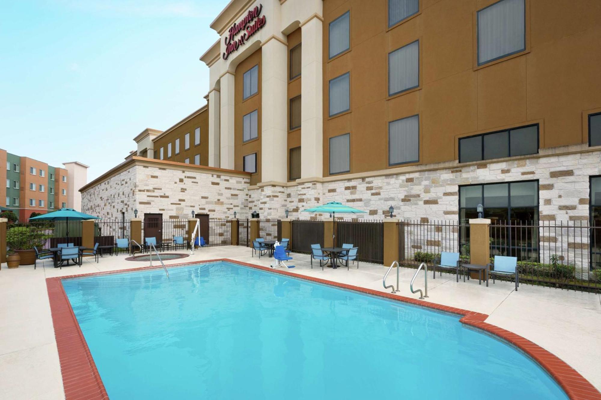 Hampton Inn And Suites Houston Pasadena Exterior photo